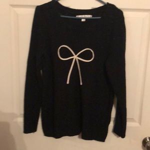 “Bow” sweater